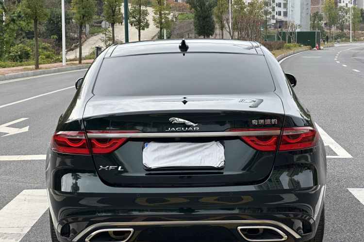 捷豹XFL 2022款 XFL 2.0T P250 两驱精英运动版车身外观6006