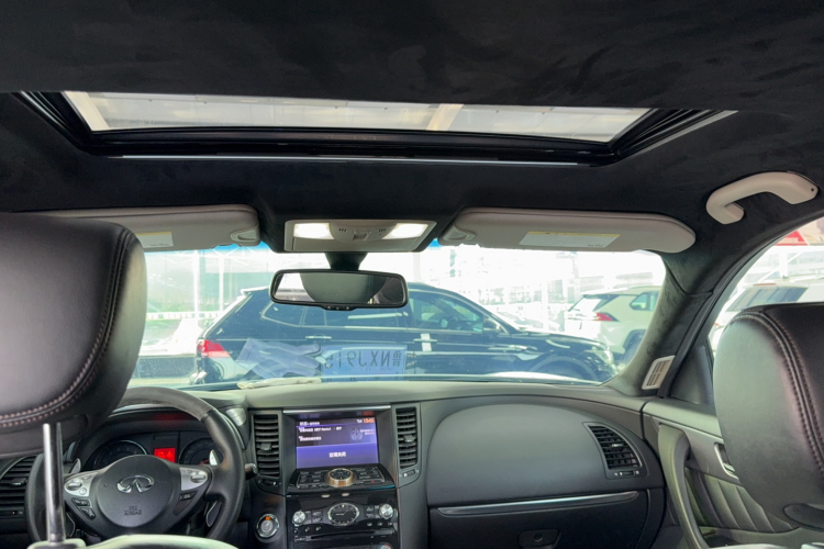 英菲尼迪FX 2011款 FX35 标准版局部细节22