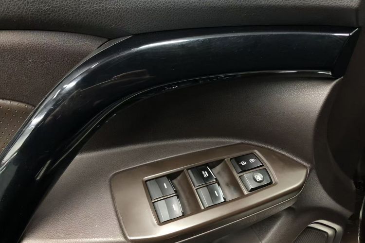 广汽传祺 传祺GS4 2015款 200T 手动精英版中控内饰7007