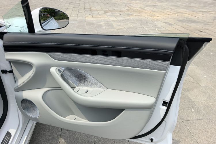 鸿蒙智行 智界S7 2025款 855km Max中控内饰7009