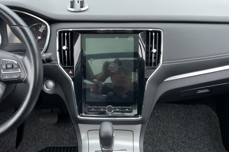 荣威RX5 2020款 20T 自动4G互联超越旗舰版局部细节16