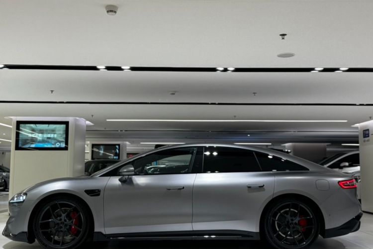 鸿蒙智行 智界S7 2025款 703km Ultra运动版车身外观6003