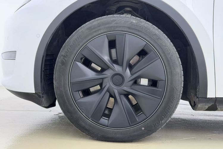特斯拉 Model Y 2023款 长续航全轮驱动版车身外观6007