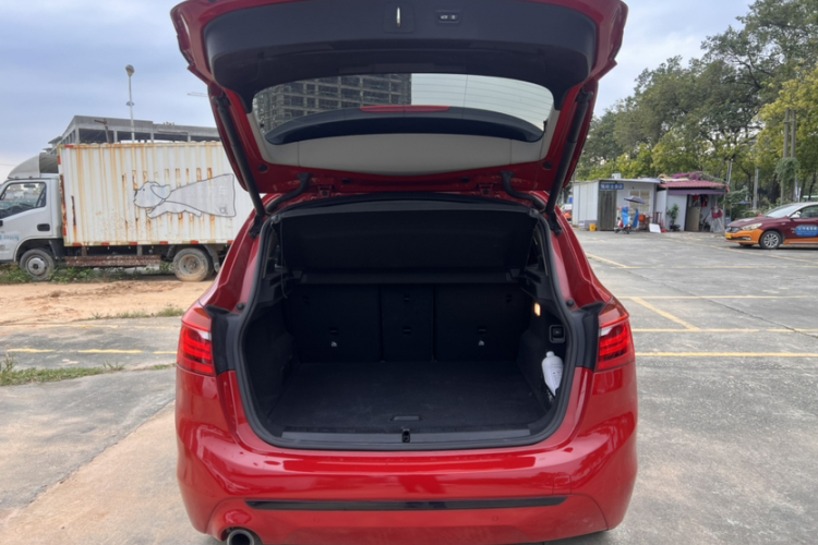 宝马2系旅行车 2018款 218i 尊享型运动套装局部细节23