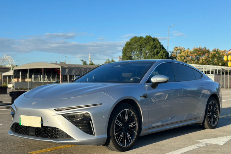 哪吒汽车 哪吒S 2023款 纯电 520km 后驱版局部细节36