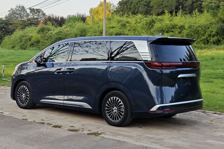 腾势D9 2024款 DM-i 980 四驱旗舰型车身外观6003