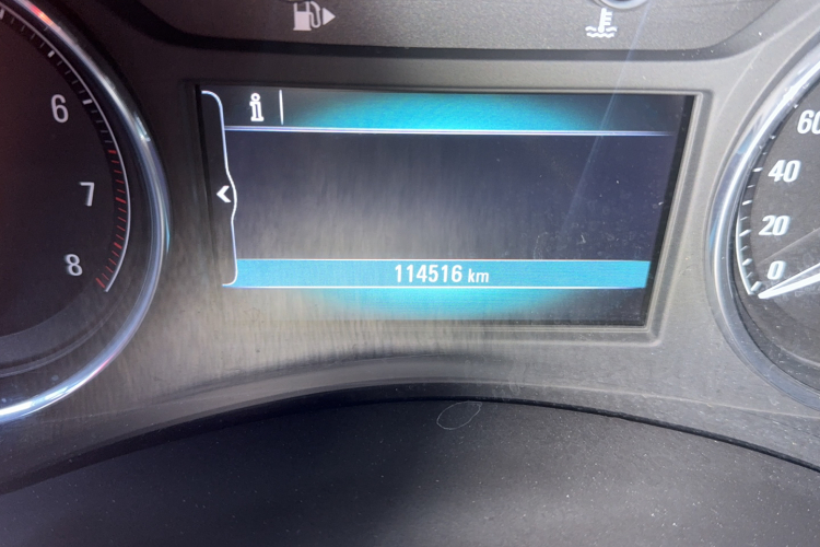 别克 君越 2016款 20T 精英型中控内饰15