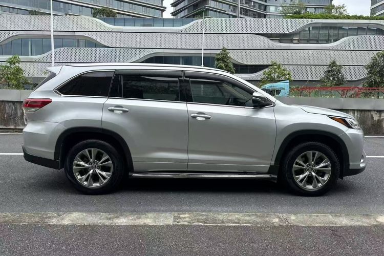 丰田 汉兰达 2018款 2.0T 两驱精英版 5座 国VI车身外观6008