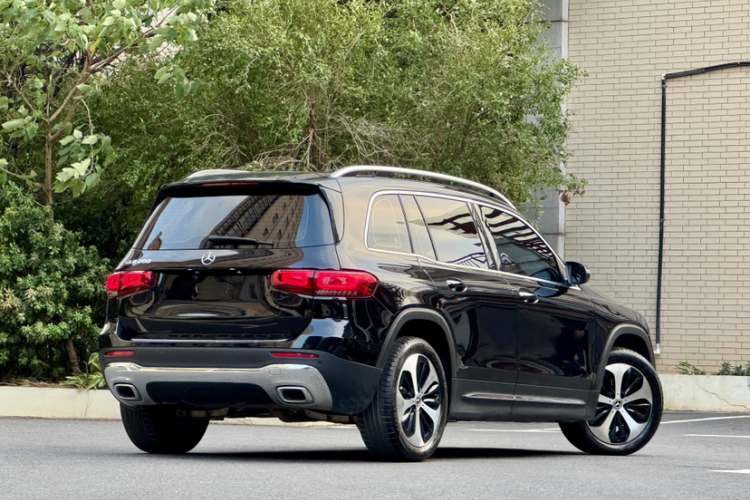 奔驰GLB 2021款 GLB 200 时尚型车身外观6002