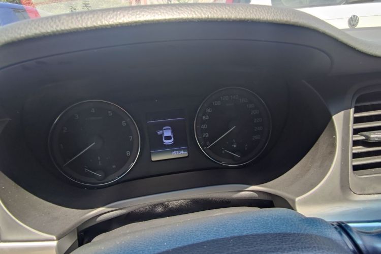 现代 名图 2017款 1.6T 自动智能型GLS 国V中控内饰15