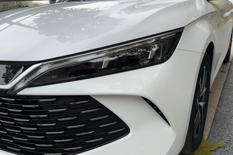 比亚迪 秦L 2024款 DM-i 80KM超越型局部细节36