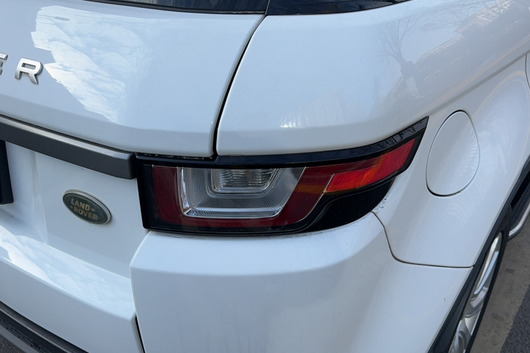 路虎 揽胜极光 2017款 2.0T SE 智耀版车身外观6003