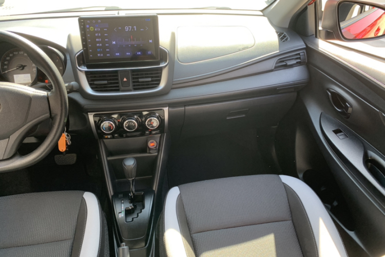 丰田 YARiS L 致炫 2021款 致炫X 1.5L CVT领先版中控内饰7007