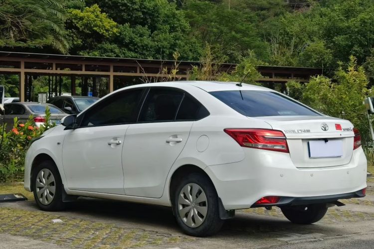 丰田 YARiS L 致享 2020款 1.5L CVT领先版车身外观6006