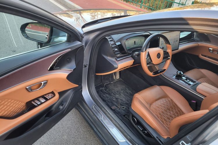 比亚迪 汉 2022款 DM-i 121KM 尊享型中控内饰7002