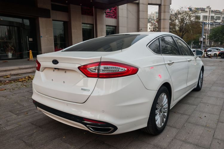 福特 蒙迪欧 2013款 2.0L GTDi200豪华型车身外观6003