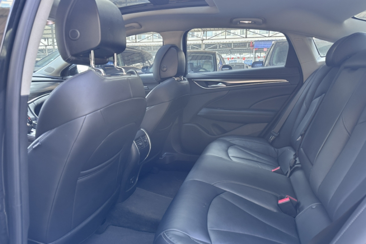 别克 君越 2019款 28T 豪华型中控内饰7006