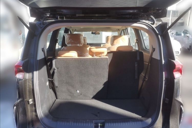 上汽大通MAXUS 大通G50插电混动 2025款 领航版中控内饰7006