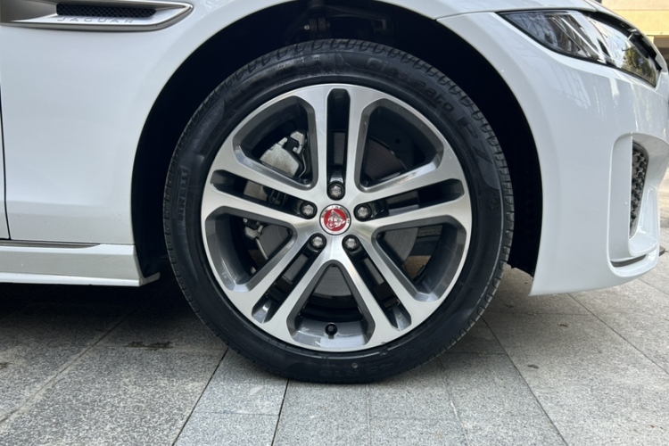 捷豹XEL 2022款 2.0T 250PS R-DYNAMIC S进取运动版车身外观6001