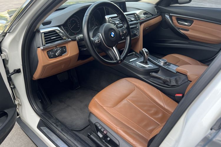 宝马3系 2015款 320Li 超悦版豪华设计套装中控内饰7001