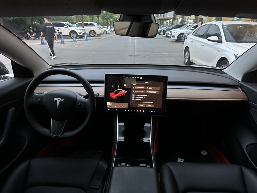 特斯拉 Model 3(进口) 2019款 标准续航后驱升级版(52度)