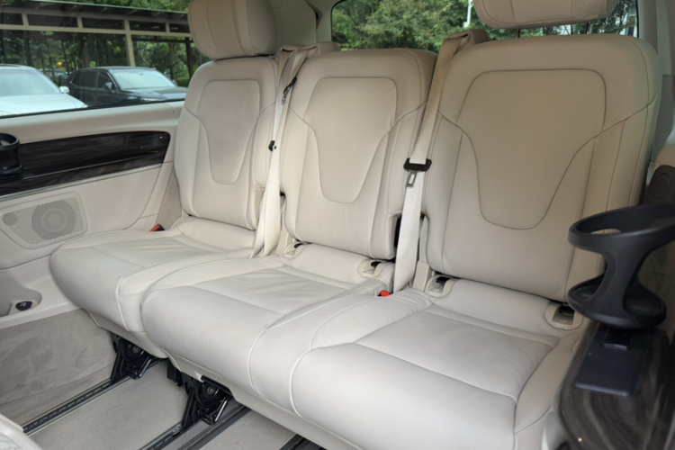 奔驰V级 2016款 V 260 领航版中控内饰7005