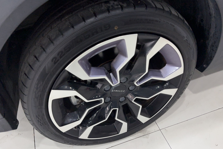 领克06 2023款 Remix 1.5T Shero车身外观6004