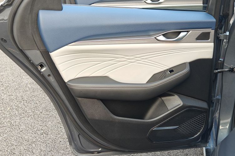 吉利汽车 星瑞 2021款 改款 2.0TD 尊贵型中控内饰7007