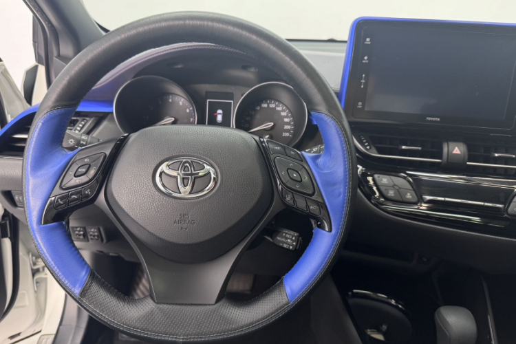 丰田 奕泽IZOA 2020款 2.0L 奕享版中控内饰7003