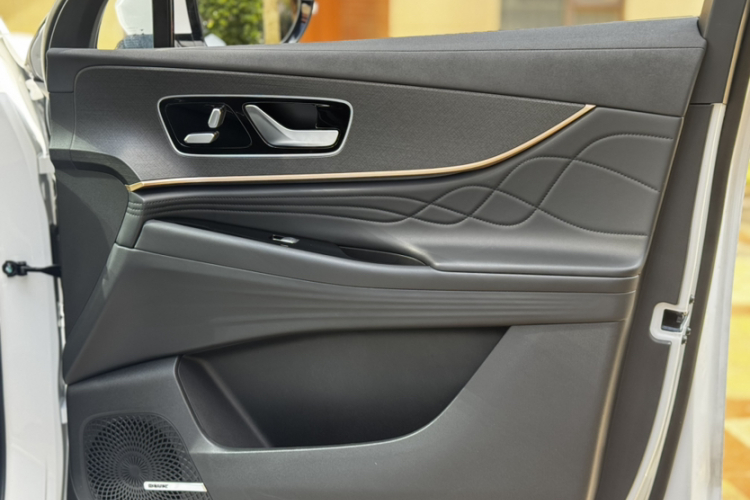 奇瑞 瑞虎9 2023款 改款 2.0T 自动两驱豪华版 5座中控内饰7005