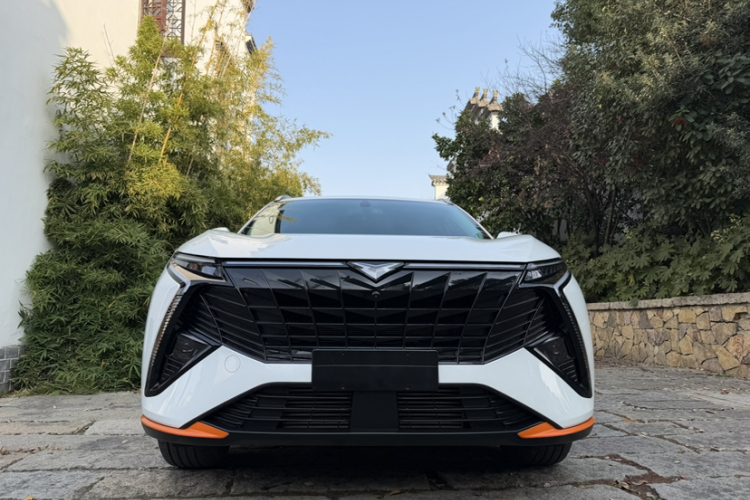 凯翼昆仑 2023款 昆仑 300 天际版车身外观6006