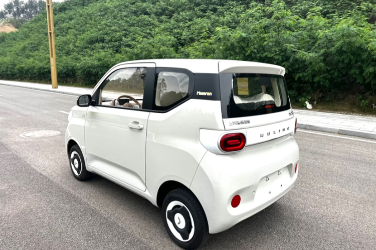 五菱汽车 宏光MINIEV 2024款 第三代 215km 青春版车身外观6005