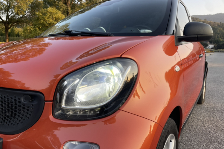 smart forfour 2016款 1.0L 52千瓦灵动版局部细节36