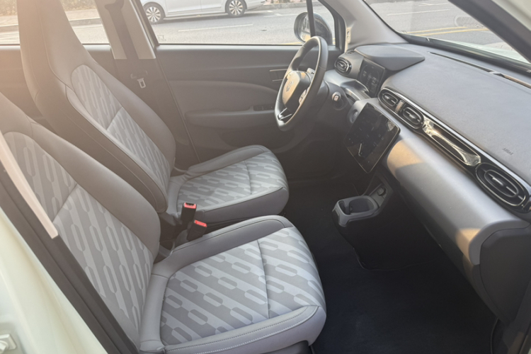 零跑汽车 零跑T03 2024款 403舒享版局部细节41