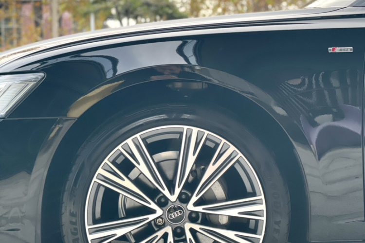 奥迪A6L 2024款 40 TFSI 豪华动感型车身外观6008