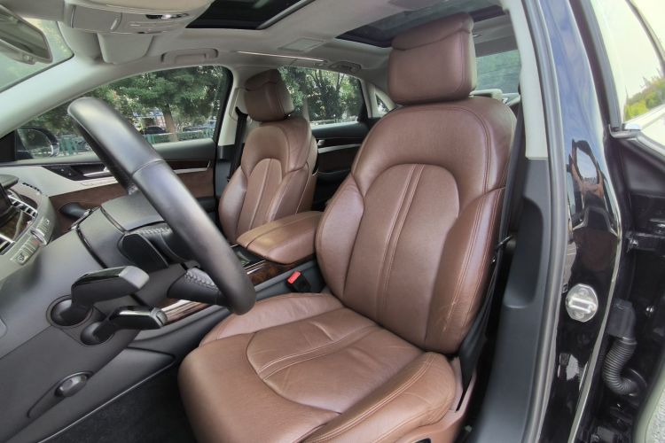 奥迪A8 2013款 A8L 45 TFSI quattro舒适型局部细节19