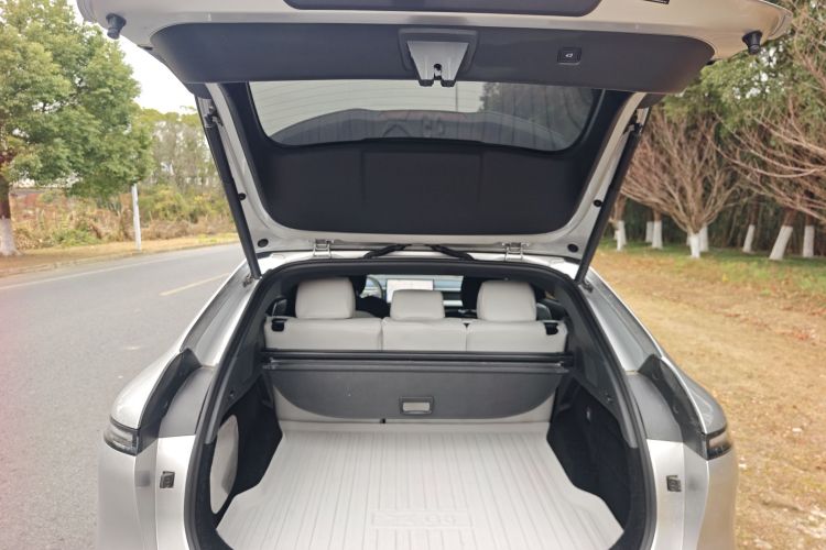 小鹏G6 2023款 580 长续航 Pro中控内饰7007