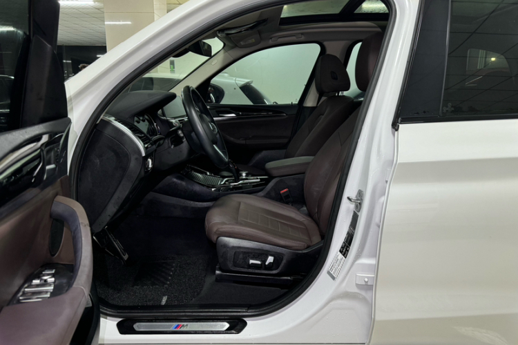 宝马X3 2018款 xDrive25i M运动套装 国V局部细节19