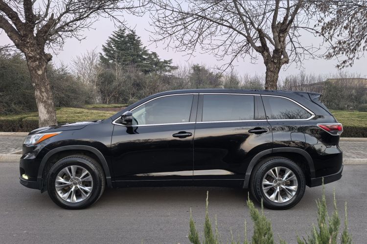 丰田 汉兰达 2015款 2.0T 两驱精英版 7座车身外观6007