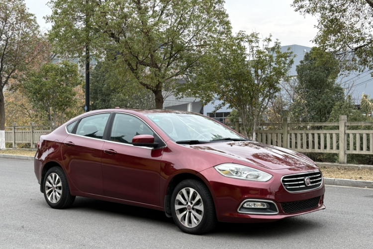 菲亚特 菲翔 2012款 1.4T 自动劲享版车身外观6005