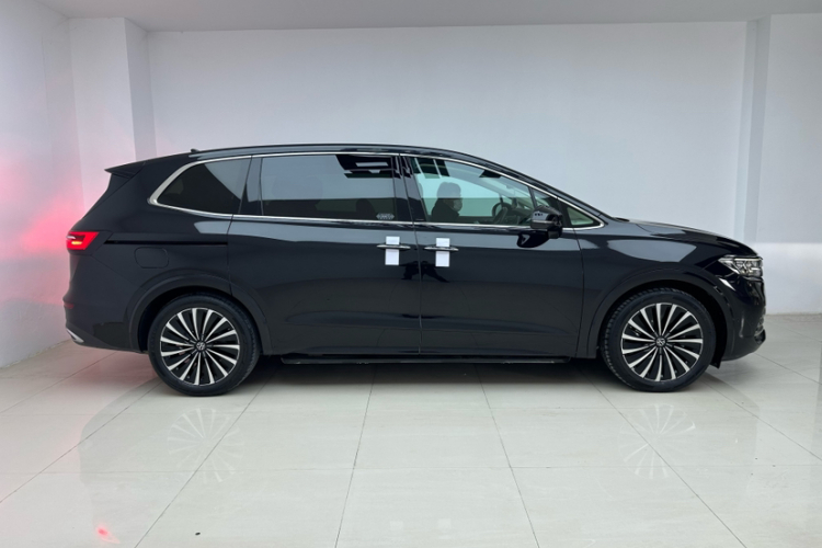 大众 威然 2024款 380TSI 尊贵版车身外观6001