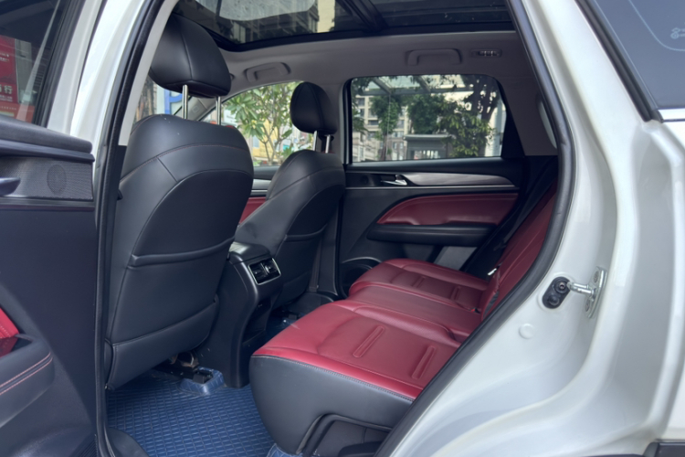 广汽传祺 传祺GS4 PLUS 2021款 270T 自动星辰版中控内饰7008