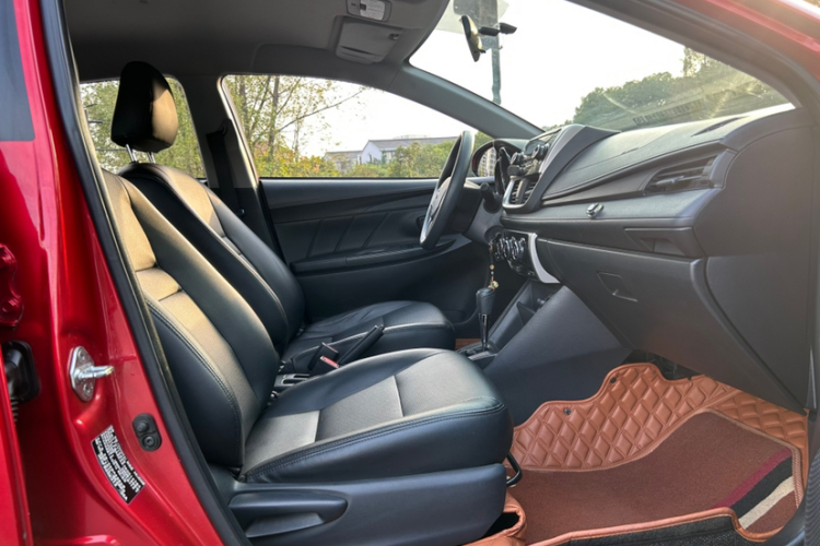 丰田 威驰 2019款 1.5L CVT创行版中控内饰7003