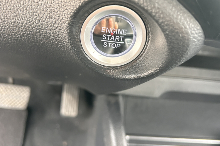 本田 凌派 2019款 180Turbo CVT豪华版 国VI中控内饰7011