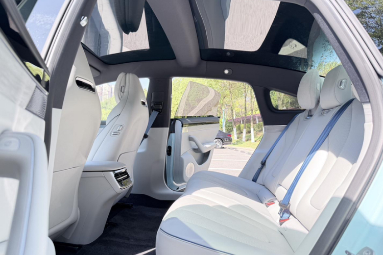 鸿蒙智行 智界S7 2024款 Pro 后驱长航版中控内饰7007