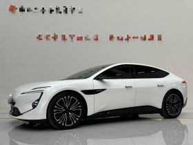 阿维塔12 2024款 改款 700 三激光后驱奢享版