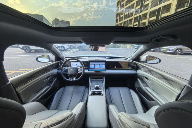 比亚迪 秦L 2024款 DM-i 120KM超越型中控内饰7007