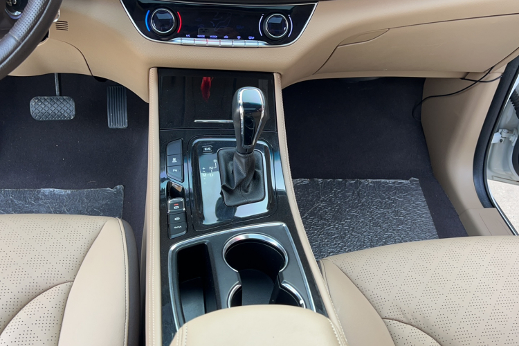 宝骏730 2017款 1.8L iAMT豪华型 7座局部细节18