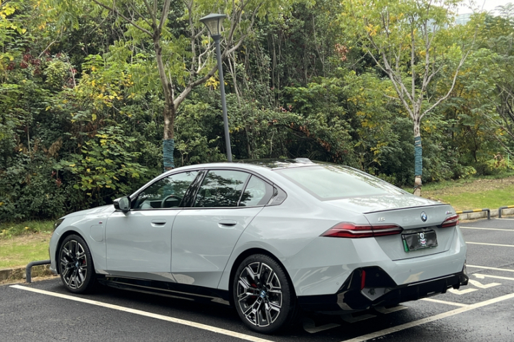 宝马i5(进口) 2024款 xDrive M60车身外观6008