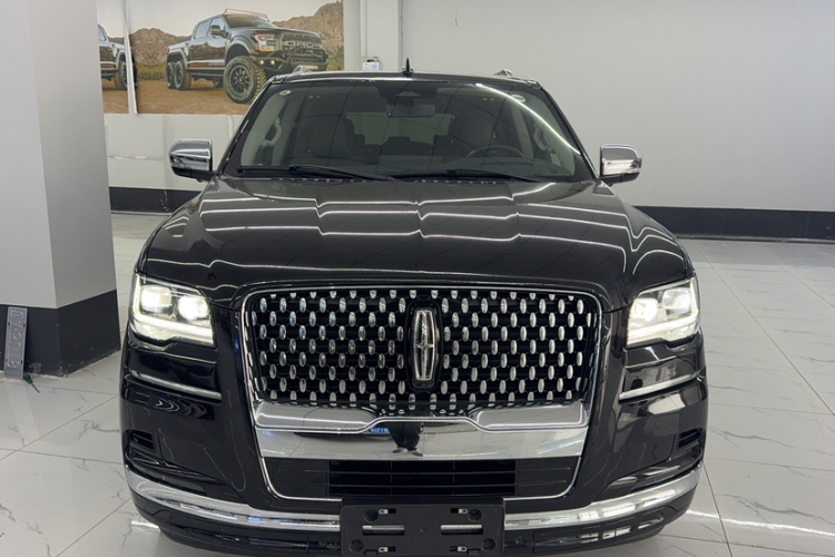 林肯 领航员 2022款 3.5T 总统版车身外观6002